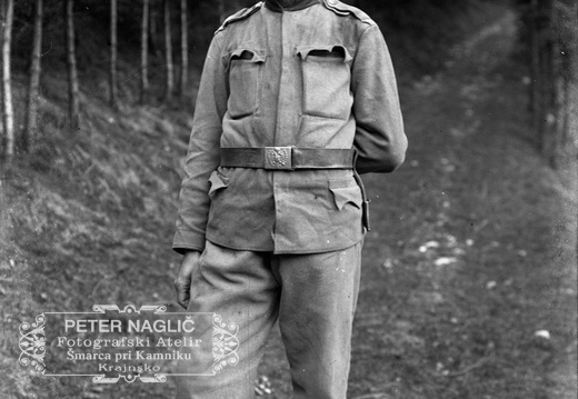  Naglič v vojaški uniformi - Naglic176