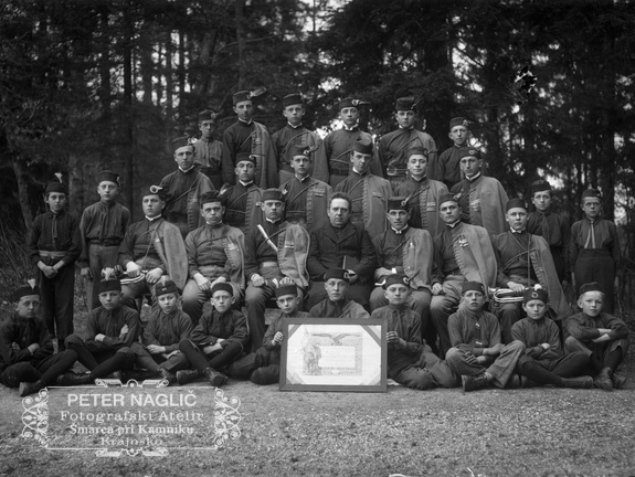 Homški Orli in Orlice s podmladkom okoli leta 1910 - Naglic RA 272