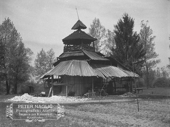 Izdelovanje apna, apnenica v Domžalah leta 1932 - F_1932_3_14_003