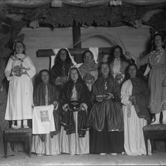 Igralska zasedba iz igre Mati Dolorosa iz leta 1910 - naglic760