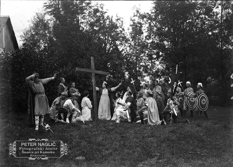 naglic790 - Kultura v srcu - prizor iz igre V tem znamenju boš zmagal iz leta 1910.jpg