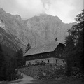 Planinska koča v dolini Vrat leta 1935 - F_1935_plus_1_009