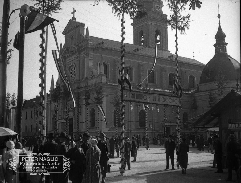 F_1938_1_24_015 - Odnos do vere - romarski shod na Brezjah leta 1938.jpg