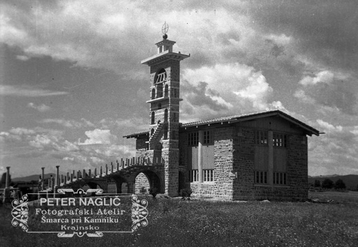 Sveti Mihael na Barju, stopnišče s štirimi stebri leta 1938 - F_1938_1_31_016 