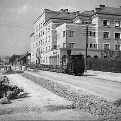 Obnova cestišča pred stavbo Meksikana - Naglic RA 3133