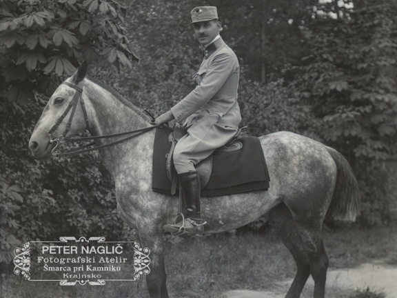 Častnik na konju - 72 1023