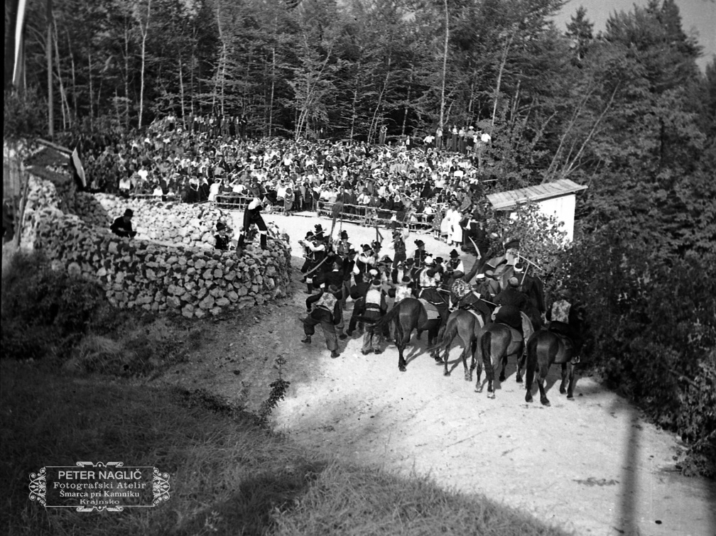 Gledališka igra v Mekinjah leta 1937 - F 1937 2 33 012