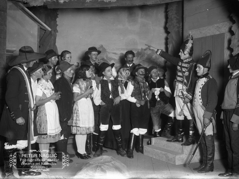 Igra Naša kri leta 1930 - Naglic RA 241