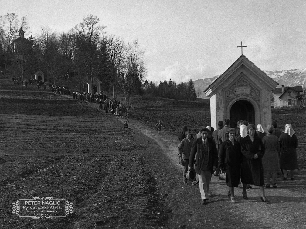 Obisk Kalvarije v Kamniku v postnem času 19.3. 1933 - F 1933 1 4 010 