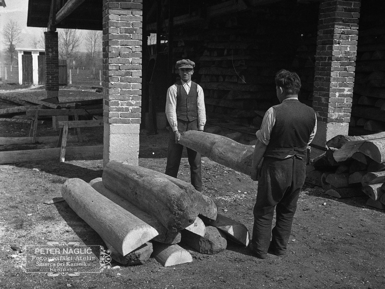 Razvrščanje hlodovnih polovic leta 1932 - F 1932 4 9 002