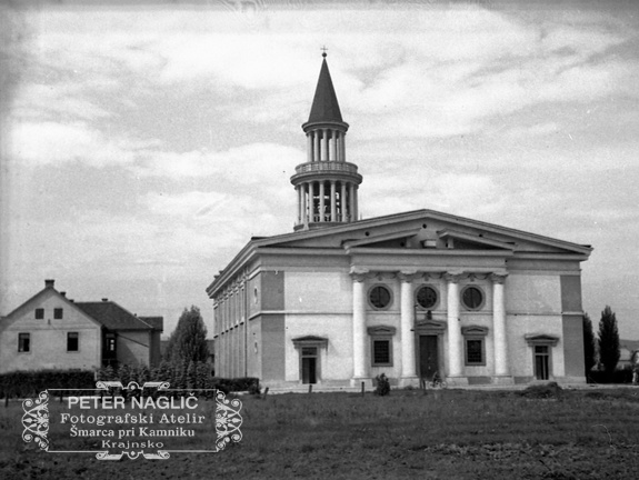 Cerkev sv. Frančiška v Šiški leta 1937 -  F 1937 2 43 017