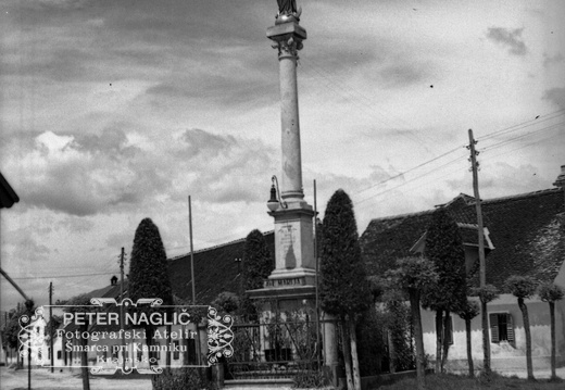 Marijino znamenje v Mengšu leta 1933 - F 1933 5 5 007