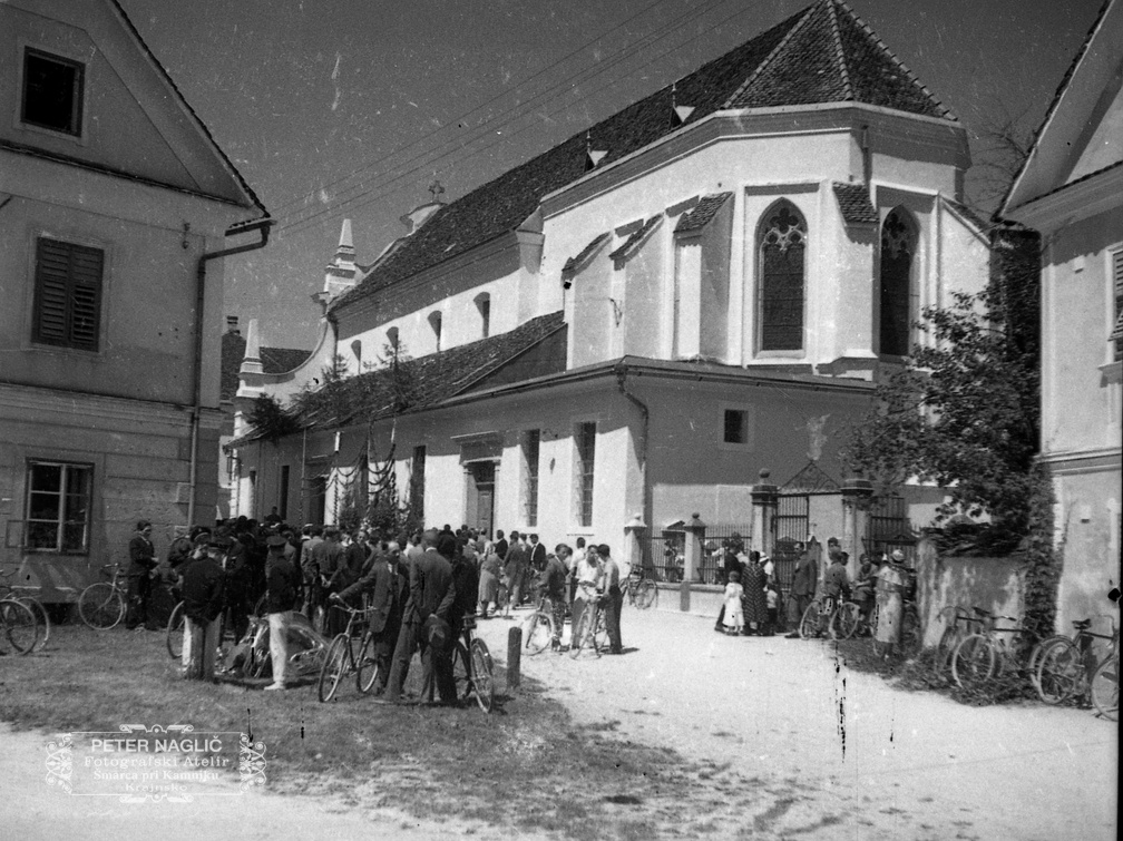 Cerkev sv. Mihaela v Mengšu v Mengšu leta 1934 - F 1934 1 3 016