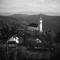 Pogled na cerkev sv. Urha in okolico v Vranji Peči leta 1932 - F 1932 1 11 011