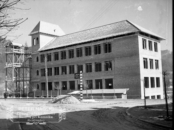 Gradnja šole v Kamniku leta 1940 - Naglic RA 55 30 3831