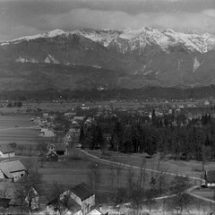 Pogled s Homškega hriba proti Nožicam, leta 1930 - Naglic RA 663
