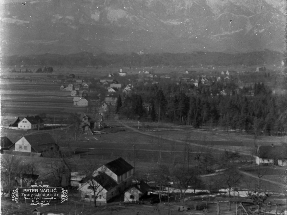 Pogled s Homškega hriba proti Nožicam, leta 1930 - Naglic RA 667