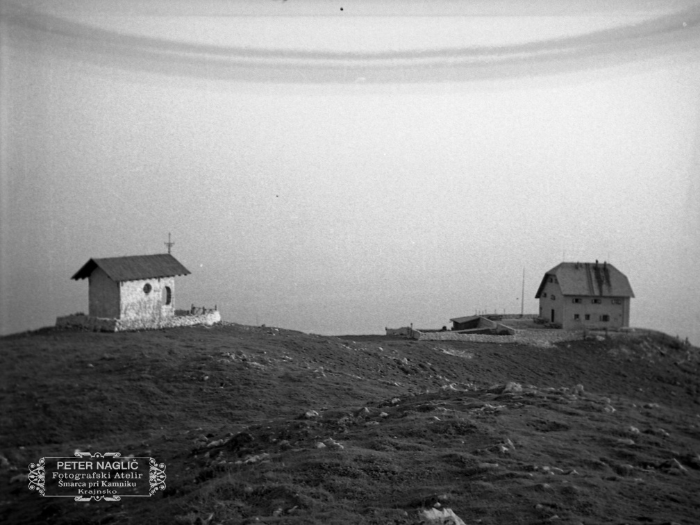 Kapela Device Marije Snežne na Krvavcu leta 1937 - F 1937 2 34 011