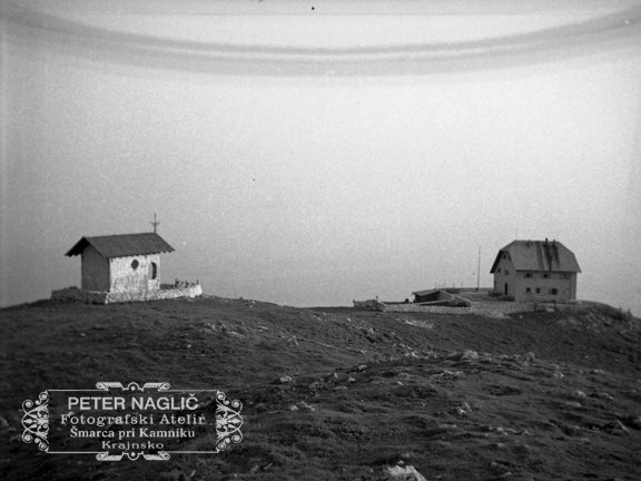 Kapela Device Marije Snežne na Krvavcu leta 1937 - F 1937 2 34 011
