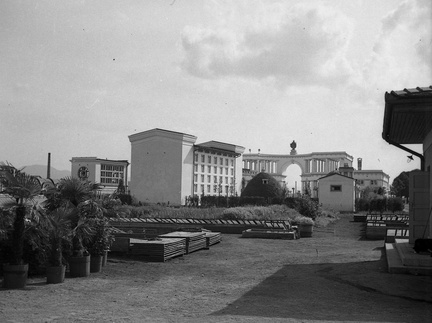 Plečnikove Žale na dan odprtja in blagoslova 1. julija 1940 - F 1940 1 11 004