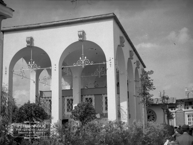 Plečnikove Žale na dan odprtja in blagoslova 1. julija 1940 - F 1940 1 11 006