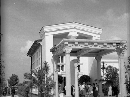 Plečnikove Žale na dan odprtja in blagoslova 1. julija 1940 - F 1940 1 11 011