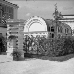 Plečnikove Žale na dan odprtja in blagoslova 1. julija 1940 - F 1940 1 11 014