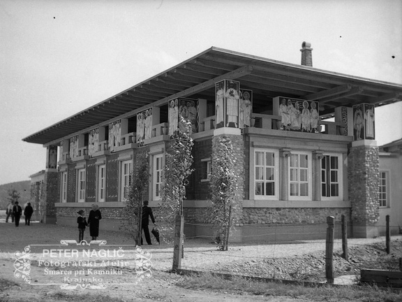 Plečnikove Žale na dan odprtja in blagoslova 1. julija 1940 - F 1940 1 11 016