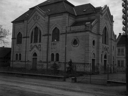 Murska Sobota, židovska sinagoga na Lendavski cesti leta 1933 - F 1933 1 1 005