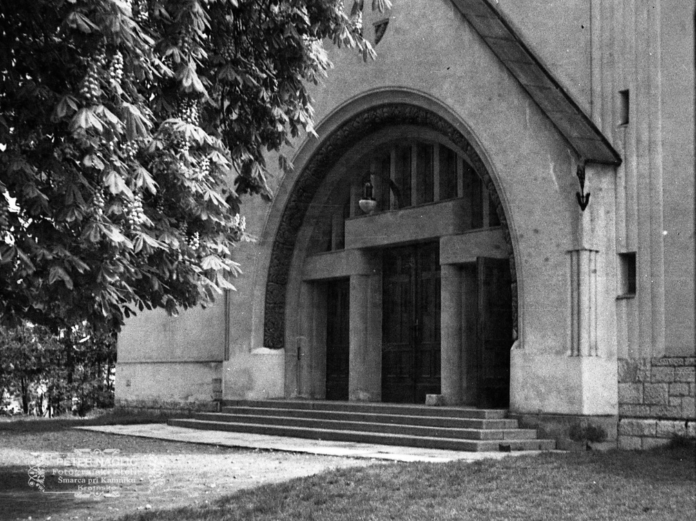 Murska Sobota, katoliška cerkev sv. Nikolaja leta 1933 - F 1933 1 1 012