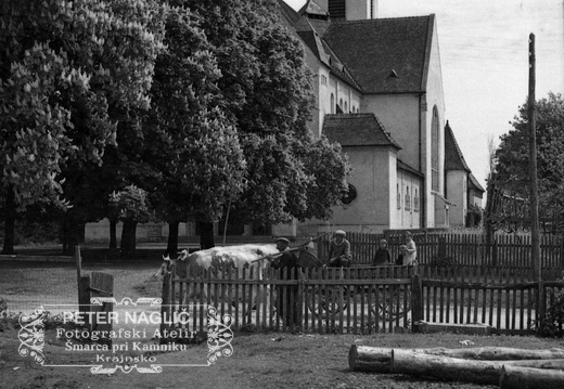 Murska Sobota, južni del katoliške cerkve sv. Nikolaja leta 1933 - F 1933 1 1 013