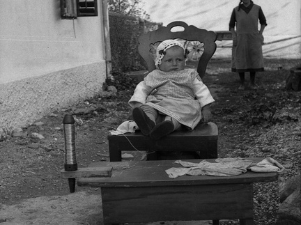 Otroški pogled, leta 1933 - F 1933 2 3 009