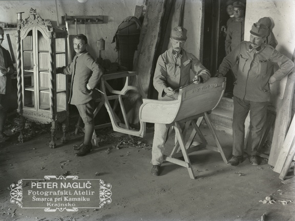 Delavnica kolarjev in rezbarjev - 59  837