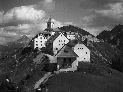 Veliko slovensko romanje na sv. Višarje v organizaciji Katoliške akcije leta 1933 -  F 1933 1 8A 015