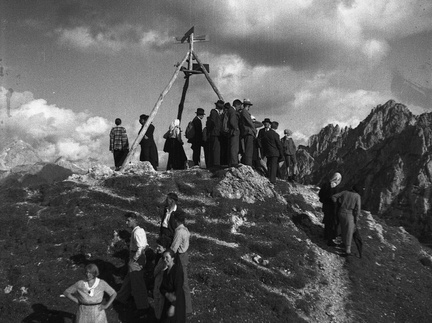 Veliko slovensko romanje na sv. Višarje v organizaciji Katoliške akcije leta 1933 - F 1933 1 8B 011