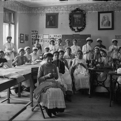 Gospodinjski tečaj od 3. junija do 31. julija 1912 v Domžalah - Naglic RA 178