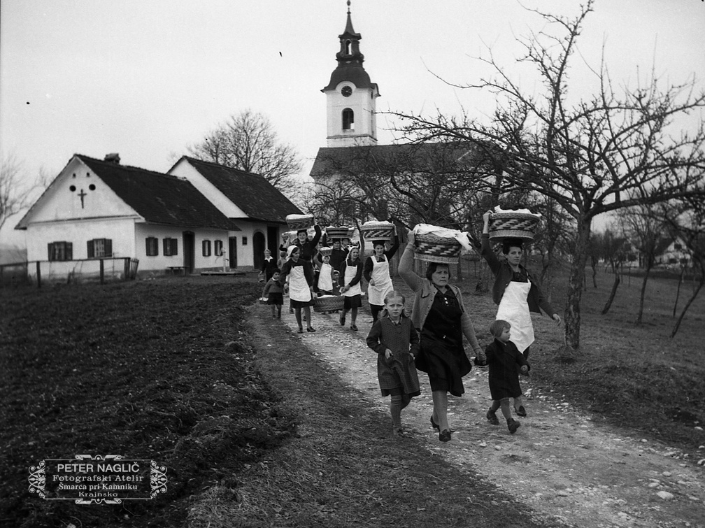 Od blagoslova jedi na Veliko soboto, Šmarca leta 1940 - F 1940 1 4 005