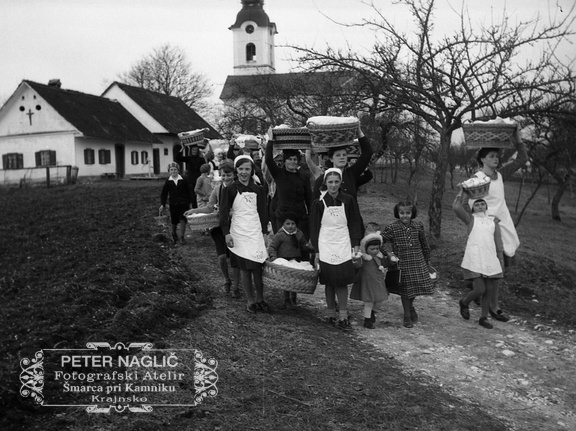 Od blagoslova jedi na Veliko soboto, Šmarca leta 1940 - F 1940 1 4 006