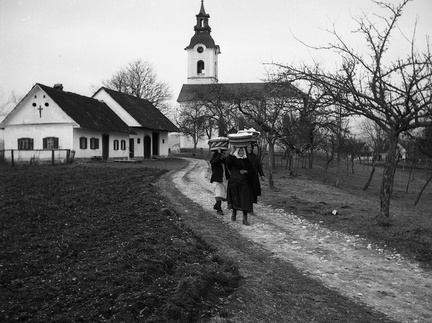 Od blagoslova jedi na Veliko soboto, Šmarca leta 1940 - F 1940 1 4 010