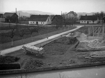 Gradnja hiše, Šmarca leta 1940 - F 1940 1 5 012