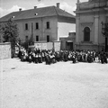 Nagličeva družina na Brezjah ob 20 letnici poroke, 26. maja 1940 - F 1940 1 8 013