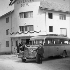 Obisk Homških romarjev pri župniku Antonu Mrkunu v Videm - Dobro polje - F 1940 1 10 010