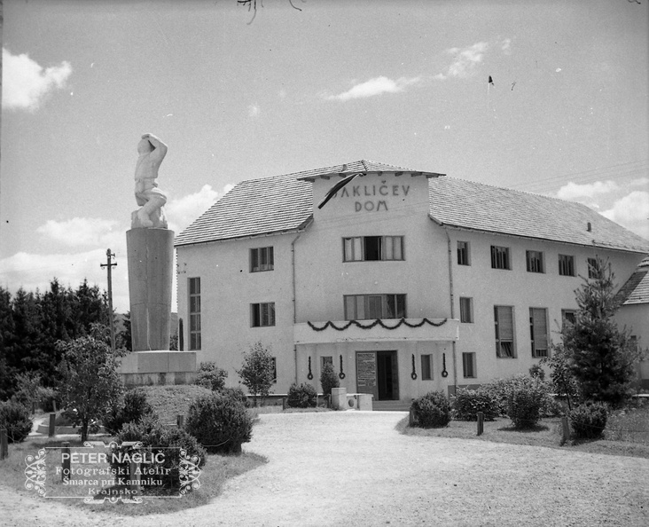 F_1940_1_10_014.jpg
