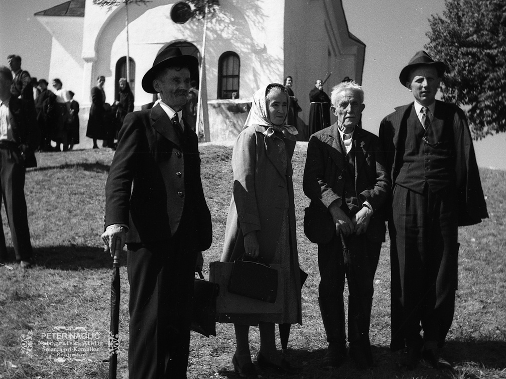 Mirovna pobožnost na Kureščku leta 1940, romarji Dežman, Marija Naglič, Andrej Kranc, Franc Peterlin - F 1940 1 12 014