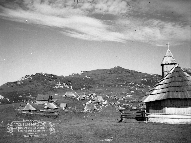 Kapela Marije Snežne na Veliki Planini leta 1940 - F 1940 1 19 012