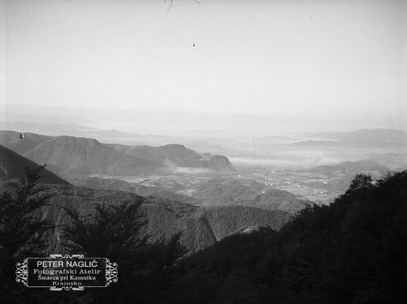 Pogled v dolino z Velike Planine leta 1940 - F 1940 1 19 016