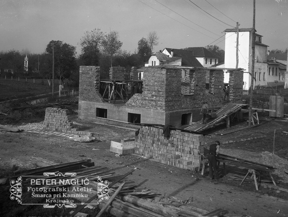 Zidanje Karolove hiše - Naglic019