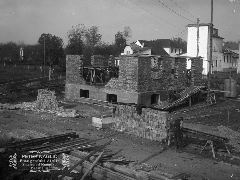 Zidanje Karolove hiše - Naglic019