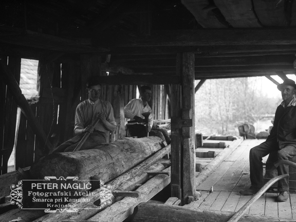 Žaganje lesa na Šnabelnovi žagi - Naglic023