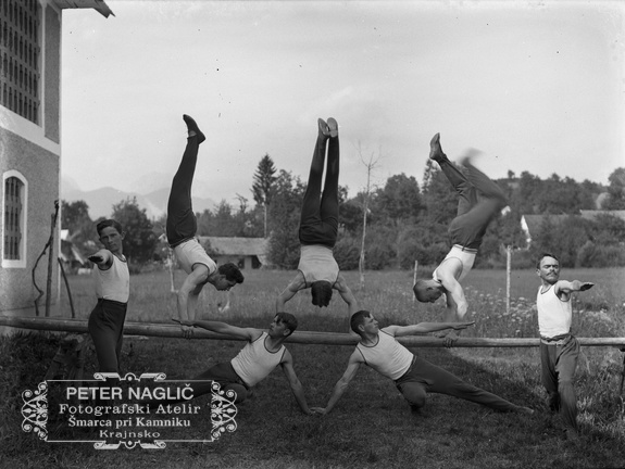 Skupina Orlov pri vajah v Komendi - Naglic 1263